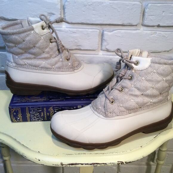 Sperry Syren Gulf White Quilted  Lined Ankle Duck Boot Lace & Zip Up Shoes 8 - Picture 1 of 6